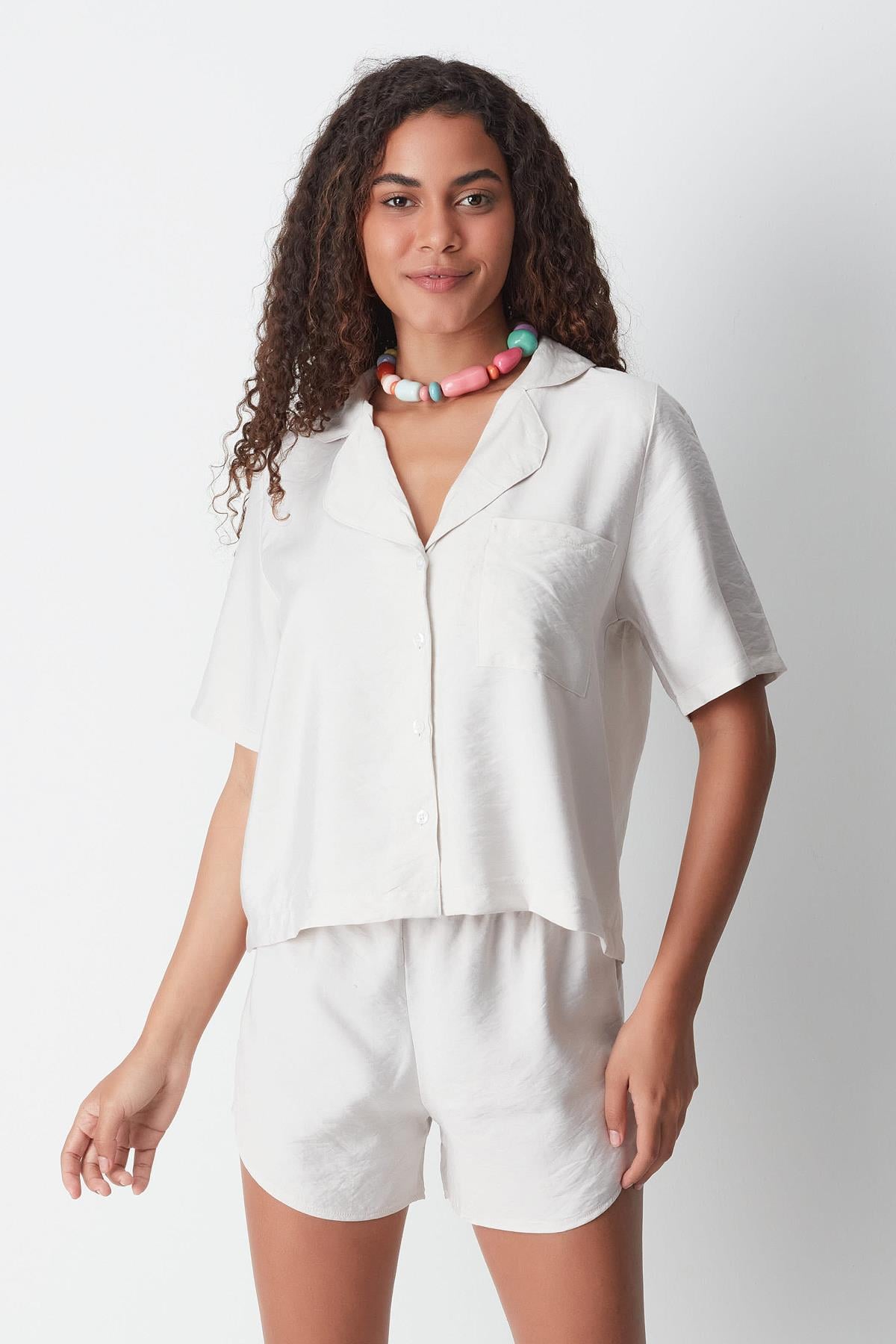 C&City Unisex Beige Shorts