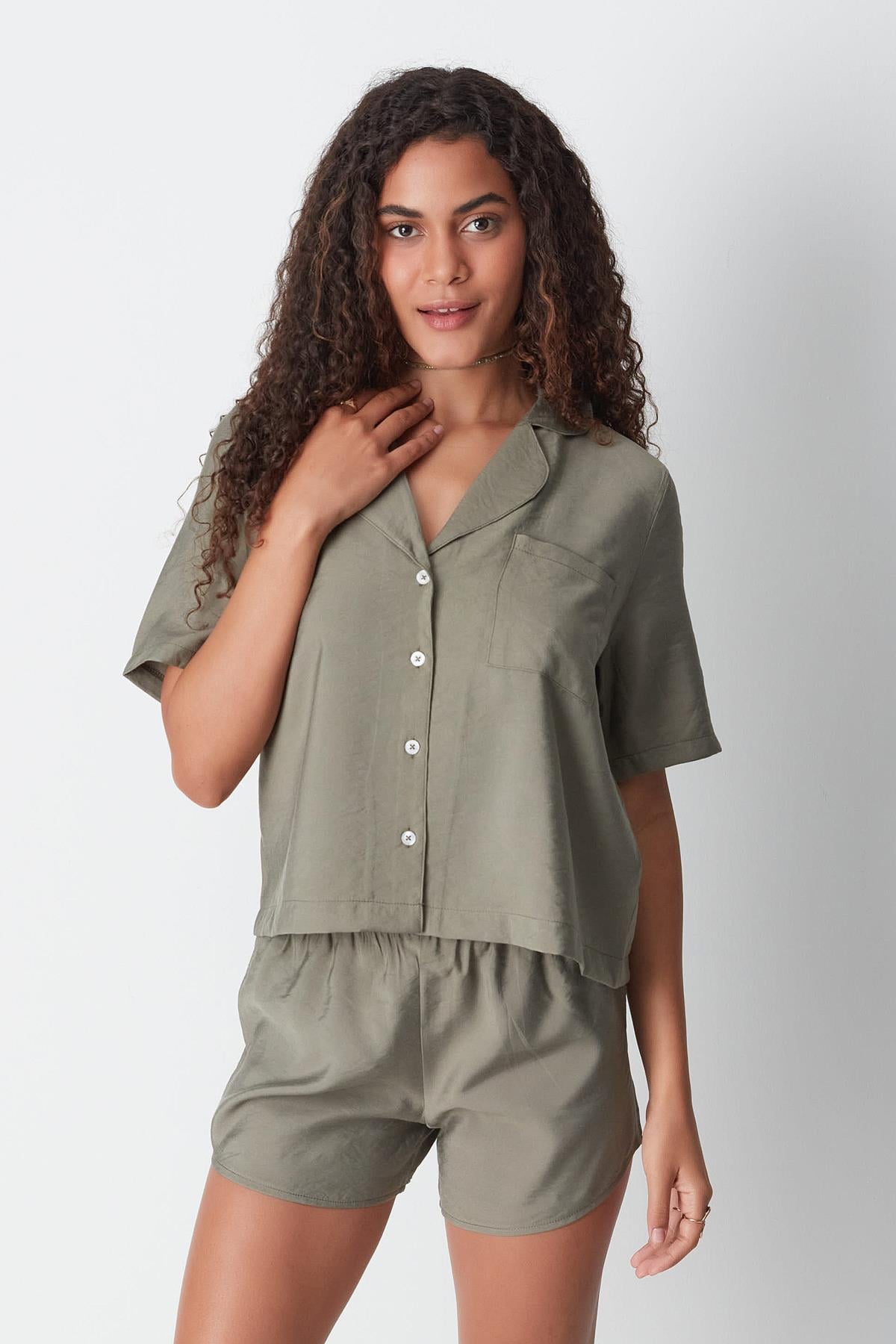 C&City Unisex Khaki Green Shorts
