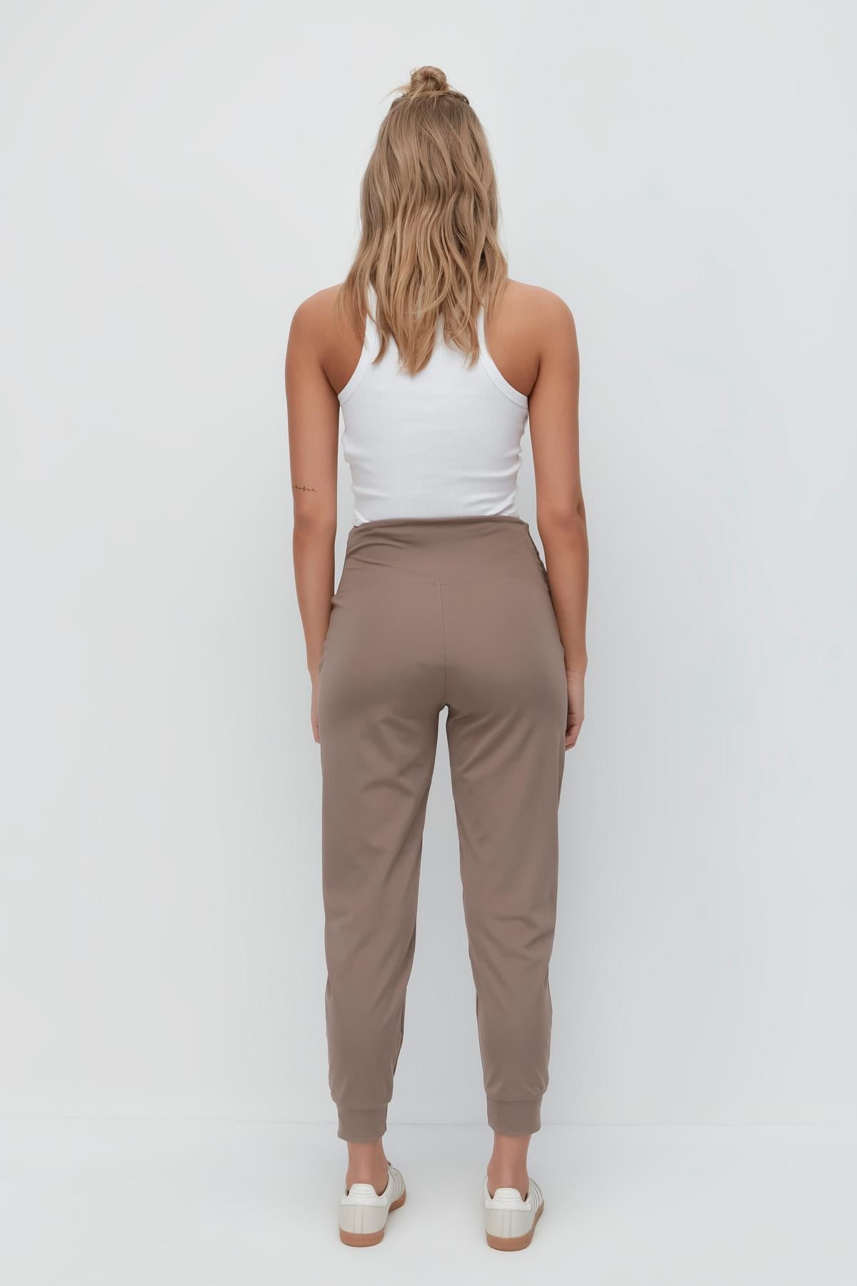 C&City Unisex Brown Tracksuit