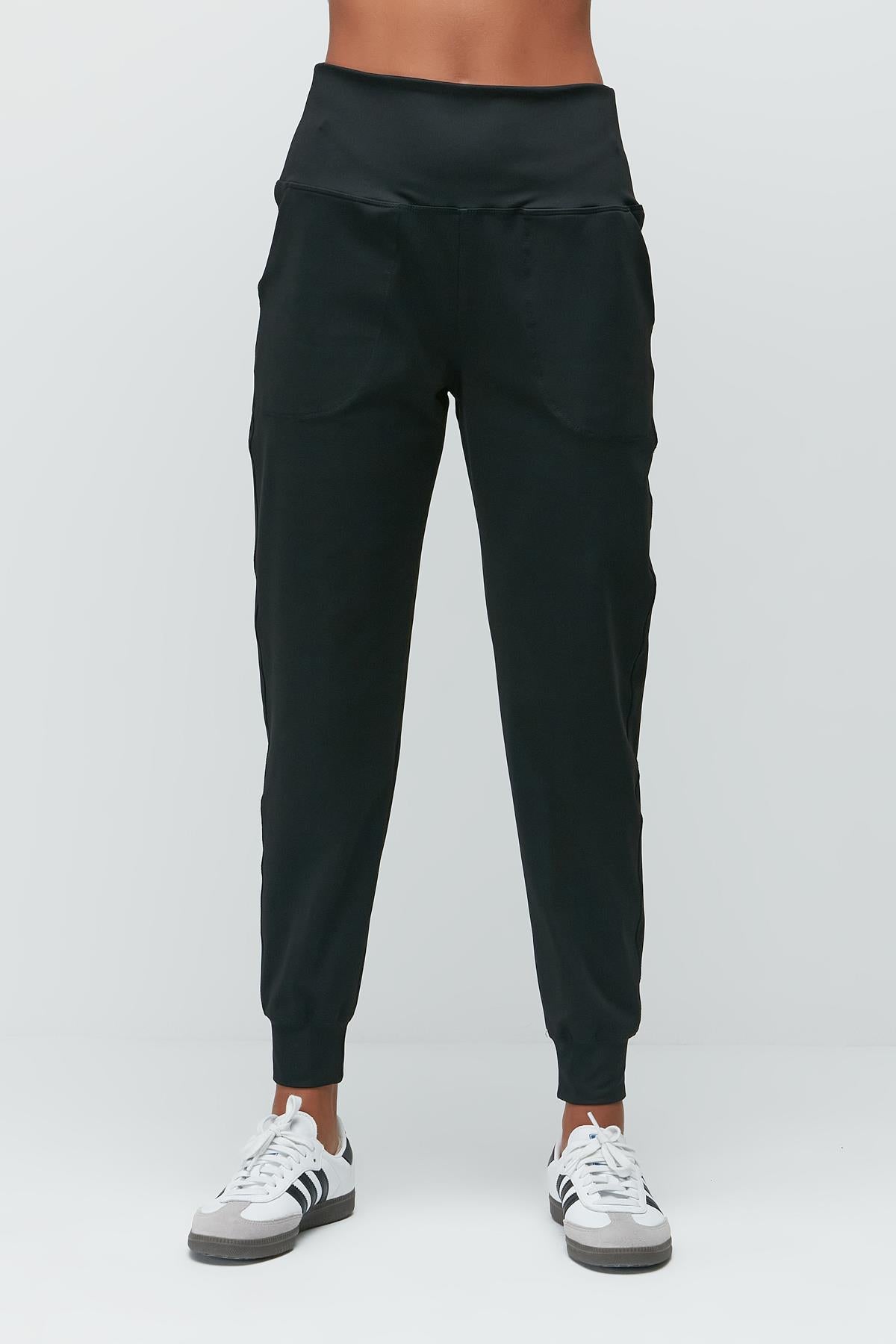 C&City Unisex Black Tracksuit