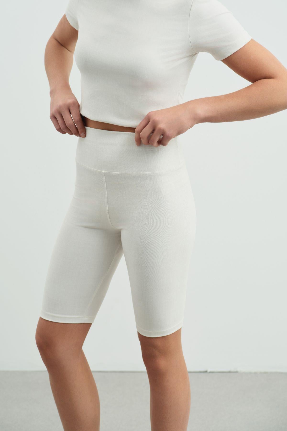 C&City Unisex Beige Shorts