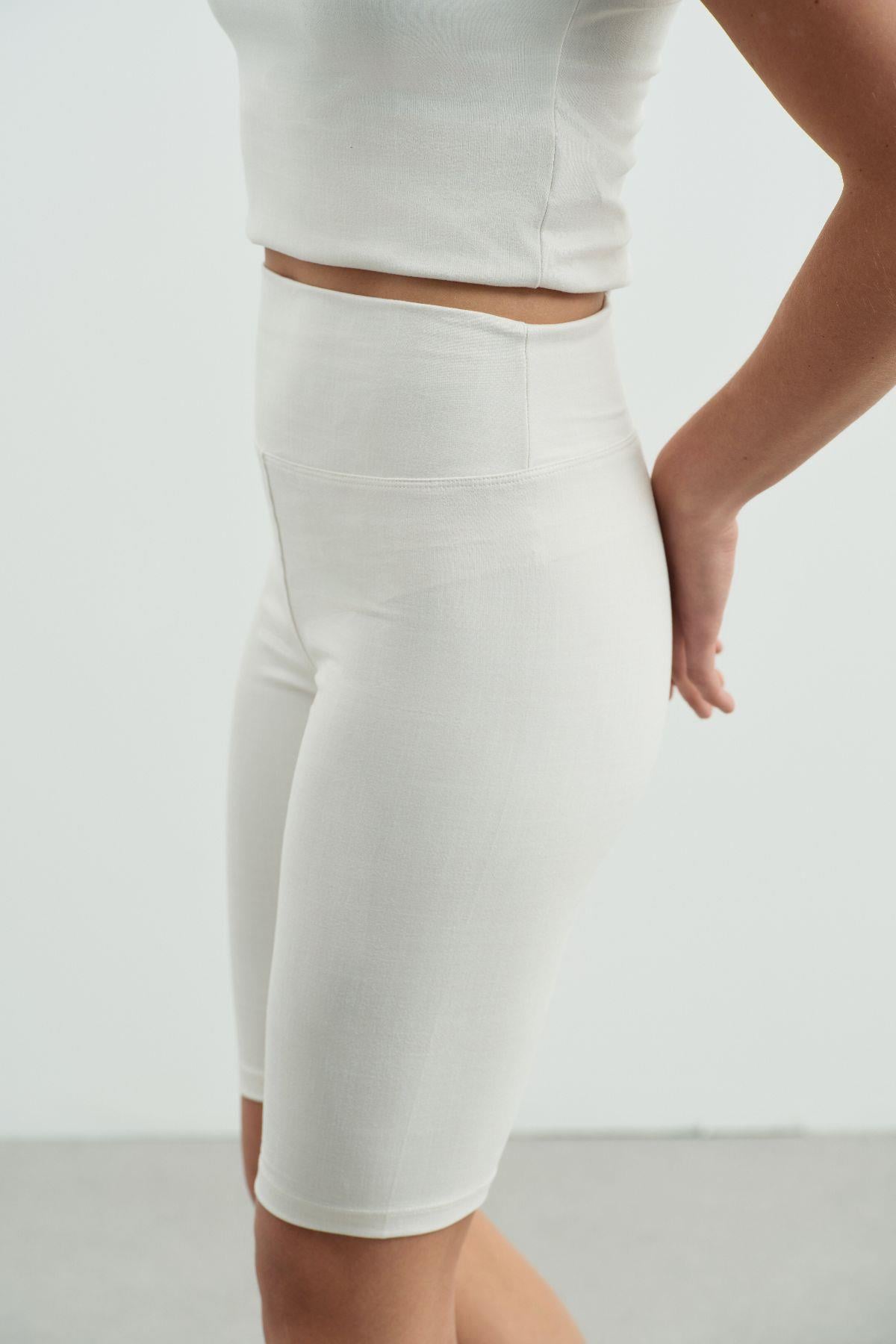 C&City Unisex Beige Shorts